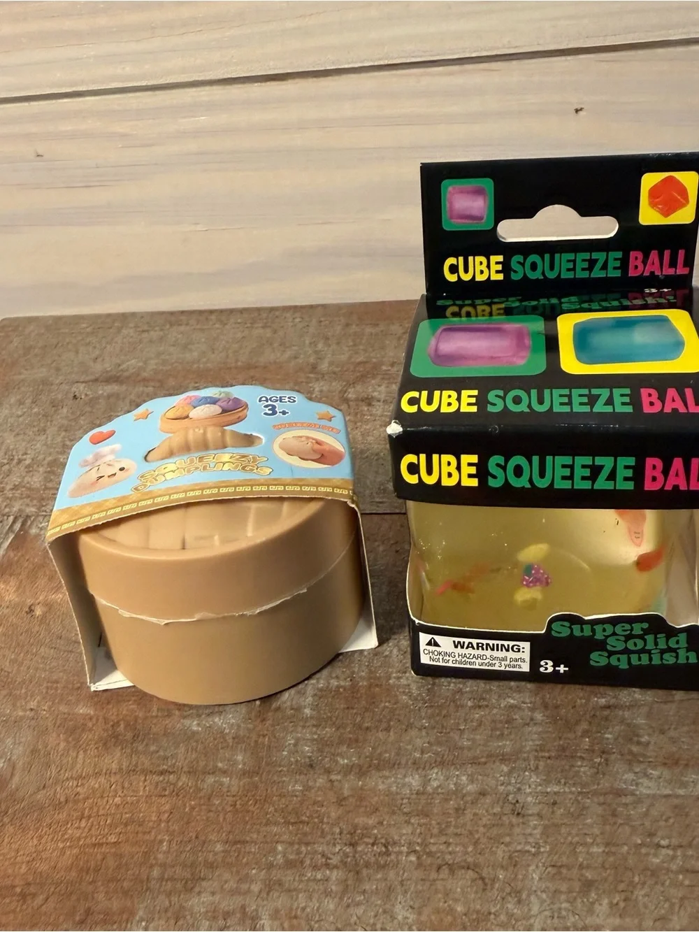 Mini squishy dumpling glitter & Fruit Cube Squeeze